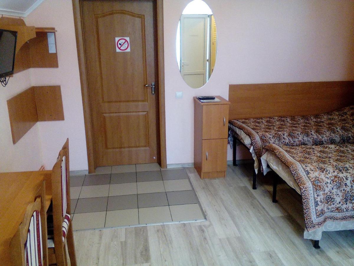 Hostel On Flotska Ivano-Frankivszk Kültér fotó