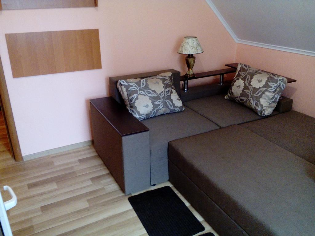 Hostel On Flotska Ivano-Frankivszk Kültér fotó