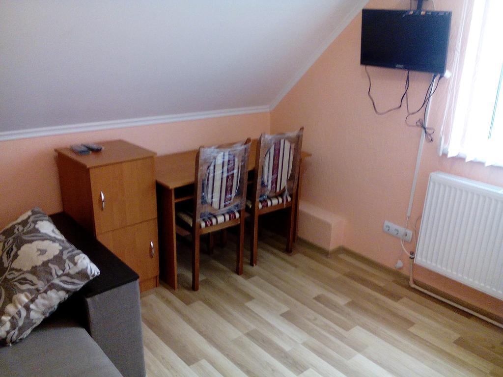 Hostel On Flotska Ivano-Frankivszk Kültér fotó