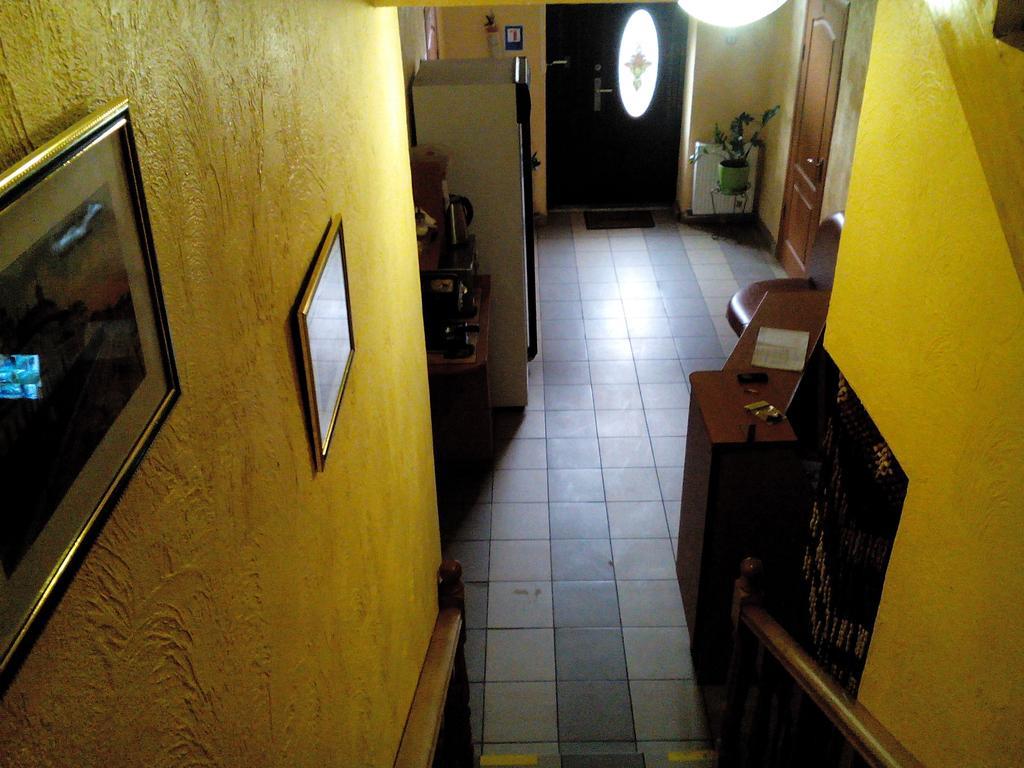 Hostel On Flotska Ivano-Frankivszk Kültér fotó