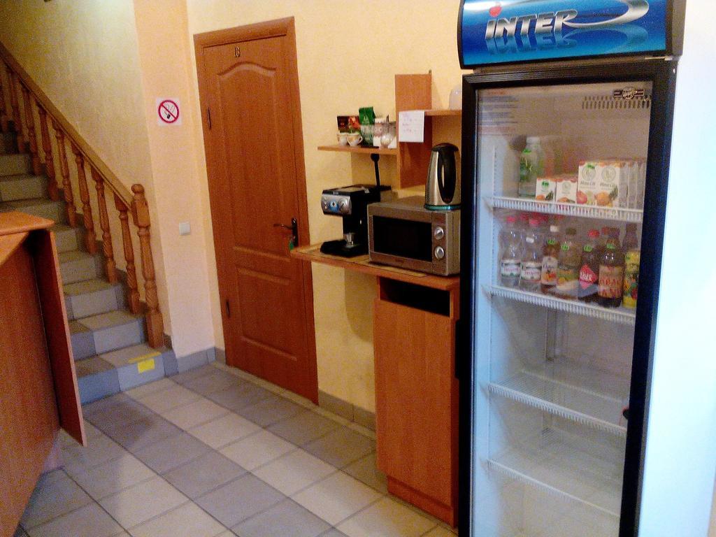 Hostel On Flotska Ivano-Frankivszk Kültér fotó
