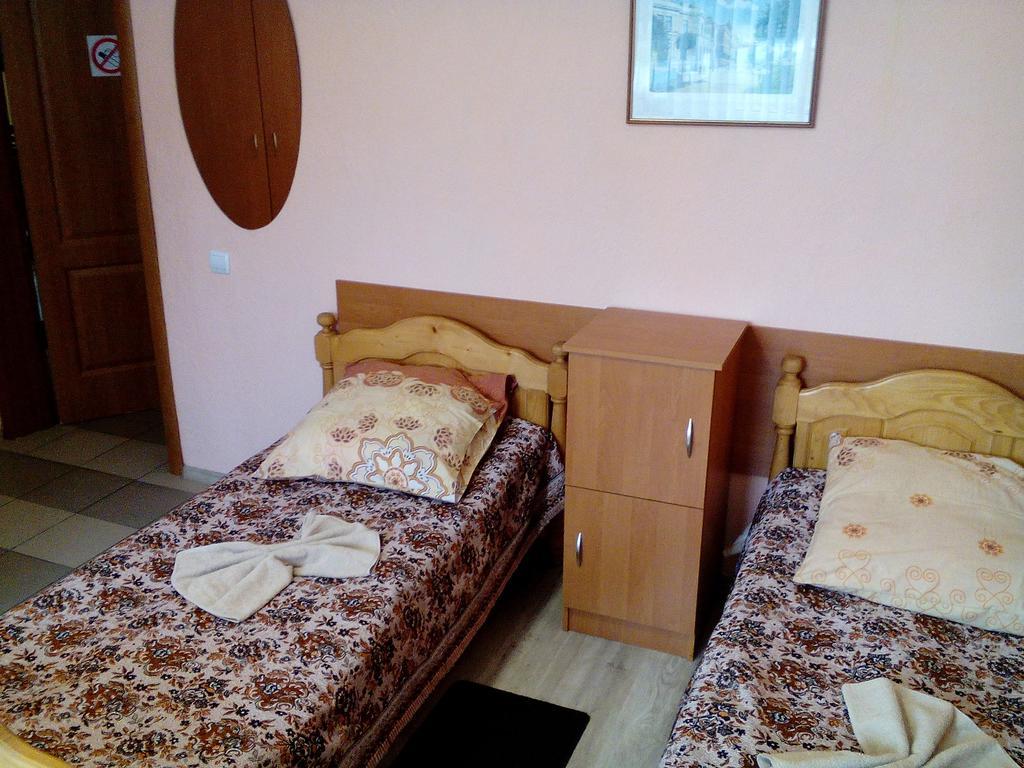 Hostel On Flotska Ivano-Frankivszk Kültér fotó